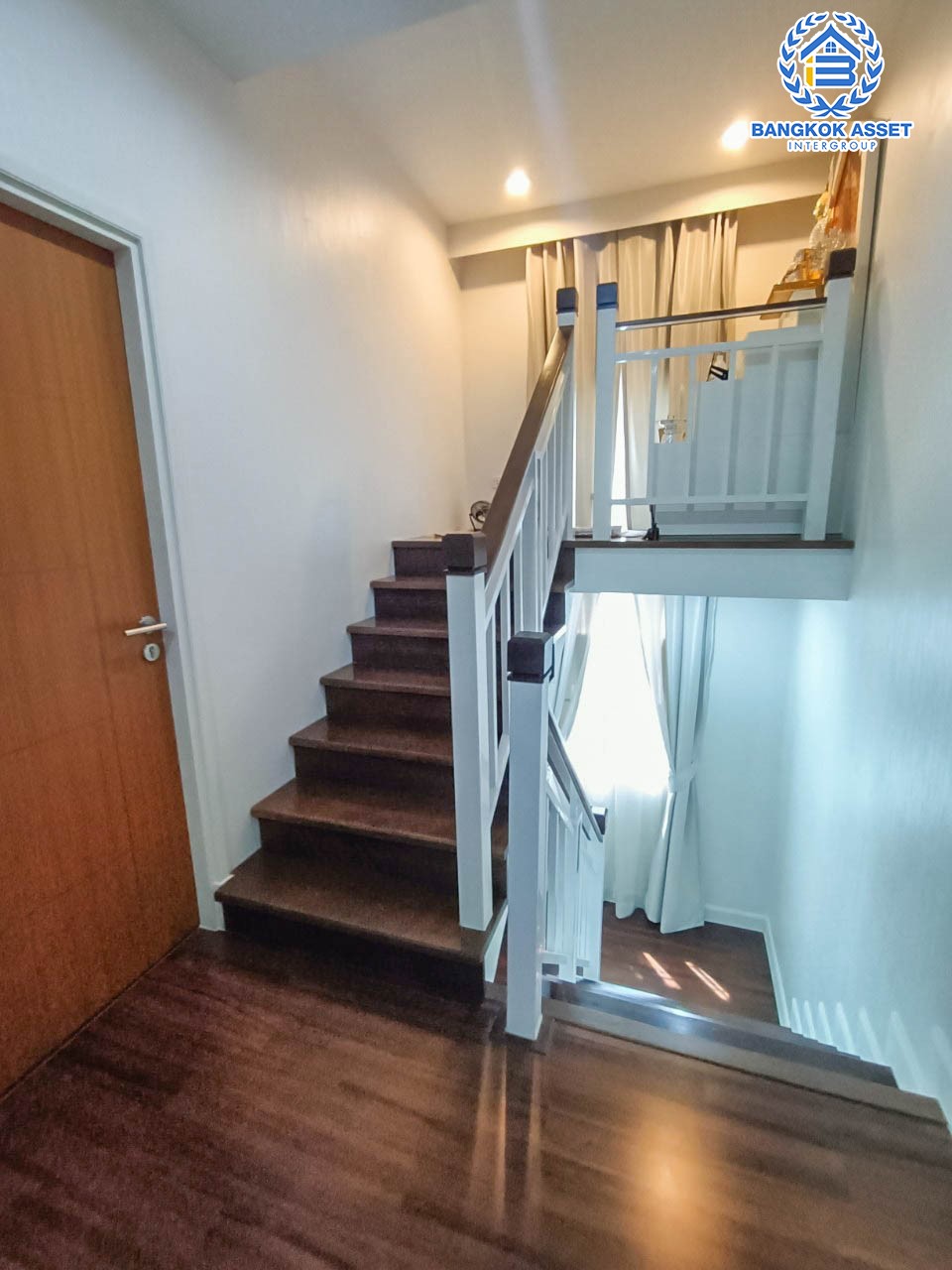 *****บ้านเดี่ยวมือสอง ย่านนนทบุรี ม.ชวนชื่นแกรนด์ ราชพฤกษ์-พระราม5 บนเนื้อที่ 60.7 ตร.ว. ฟังก์ชันพร้อม 3 ห้องนอน 3 ห้องน้ำ 2 ที่จอดรถ บนทำเลศักยภาพติด ถ.นครอินทร์ เชื่อมต่อสะดวกสบายสู่ ถ.ราชพฤกษ์, ถ.ติวานนท์ และวงเวียนพระรามห้า ใกล้ MRT สายสีม่วง สถานีแยกติวานนท์ เพียง 5 นาที